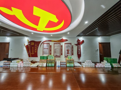 送清涼，鼓干勁—公司開(kāi)展高溫慰問(wèn)活動(dòng)